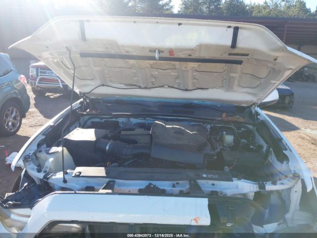 Toyota Tacoma Trd Off Road Image 16