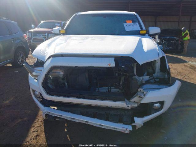 Toyota Tacoma Trd Off Road Image 12