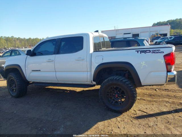 Toyota Tacoma Trd Off Road Image 13