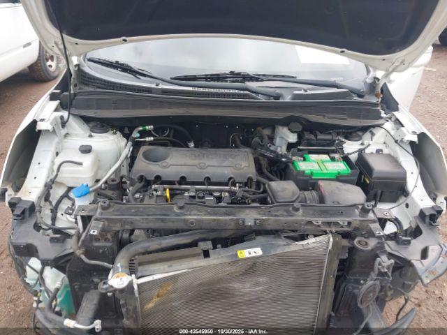 Hyundai TUCSON Gls Image 2