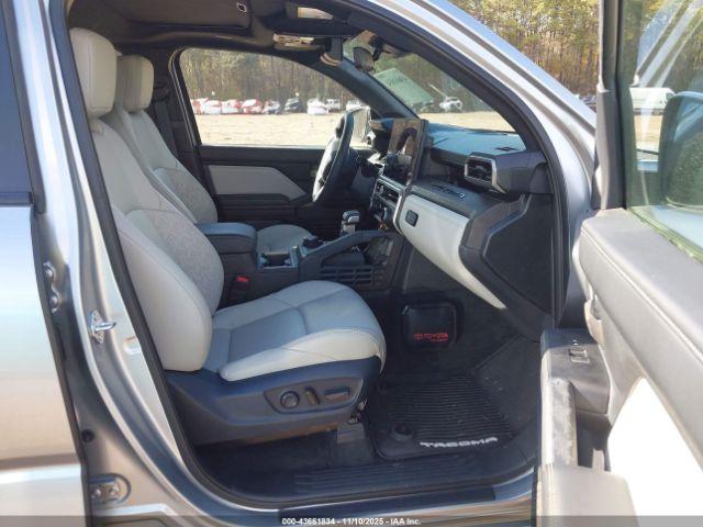 Toyota Tacoma Limited Image 3