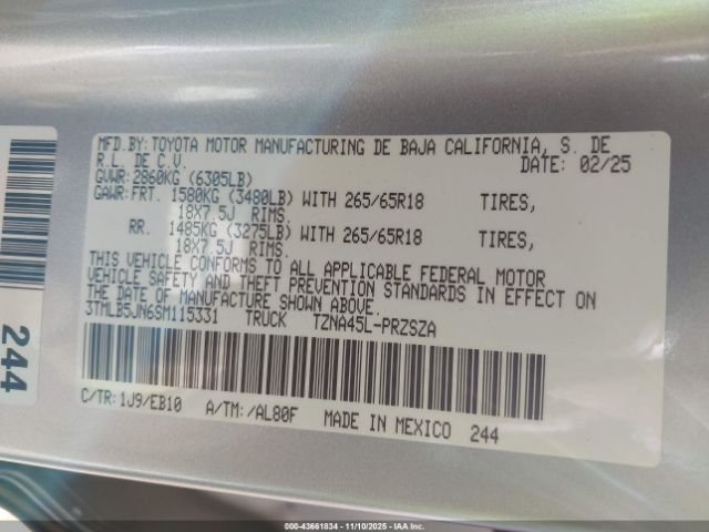 Toyota Tacoma Limited Image 15