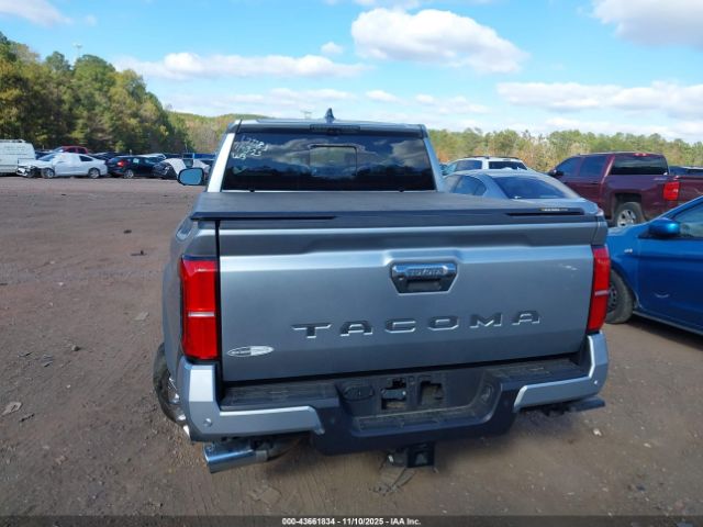 Toyota Tacoma Limited Image 13