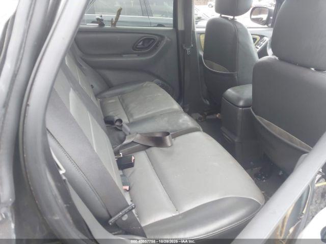 Ford Escape Xlt Image 6