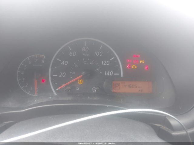 Nissan Versa 1.6 S+ Image 10