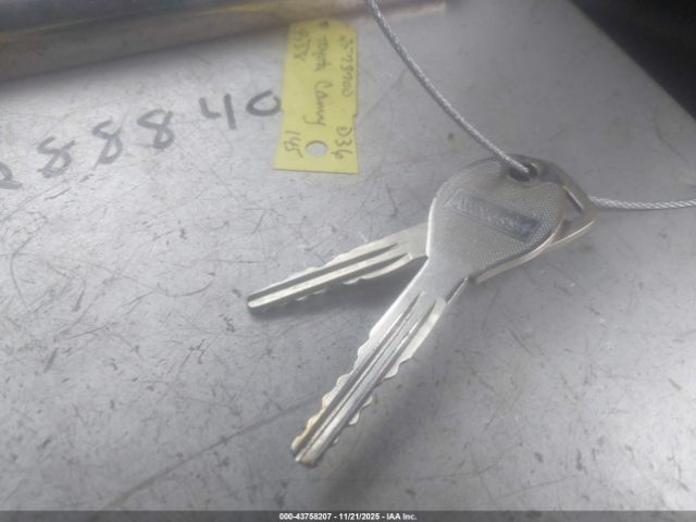 Nissan Versa 1.6 S+ Image 8