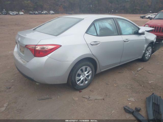 Toyota Corolla L Image 2