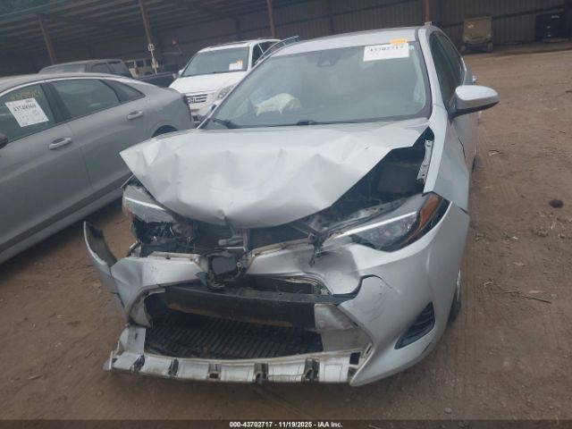 Toyota Corolla L Image 10