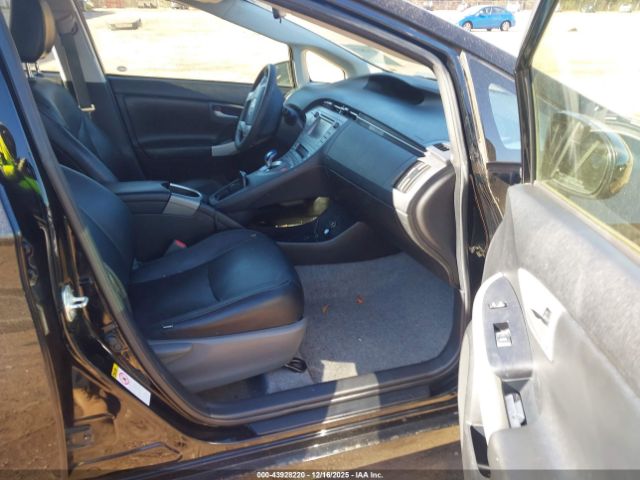 Toyota Prius Three Image 16