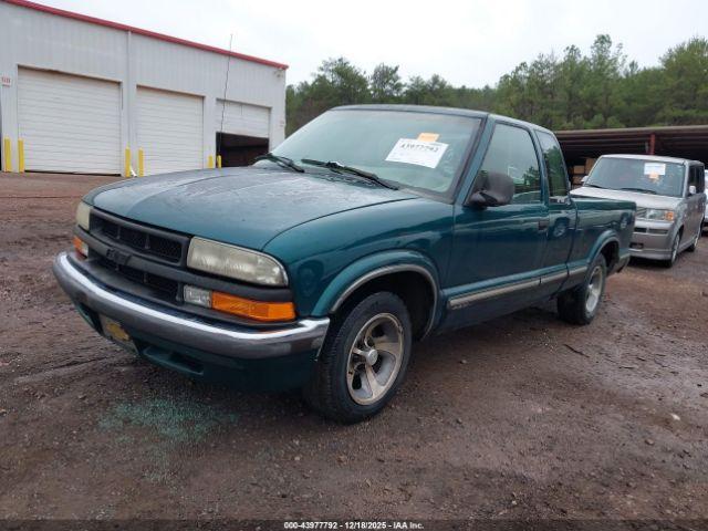 Chevrolet S-10 Ls Fleetside Image 4