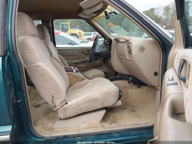 Chevrolet S-10 Ls Fleetside Image 6