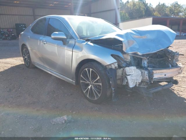 Toyota Camry Se Image 1