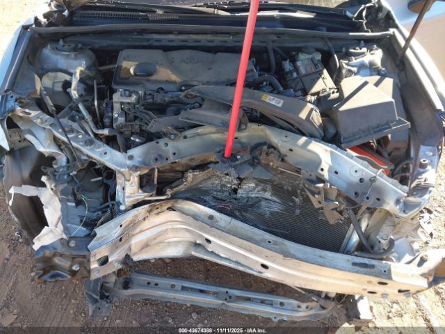 Toyota Camry Se Image 15