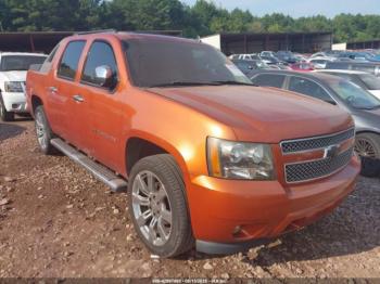  Salvage Chevrolet Avalanche 1500