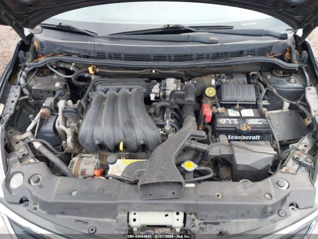 Nissan Versa 1.8 Sl Image 5