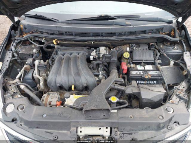 Nissan Versa 1.8 Sl Image 5